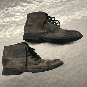 Men’s Distressed Boots